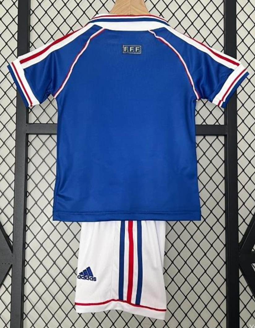 1998 Kids France Home