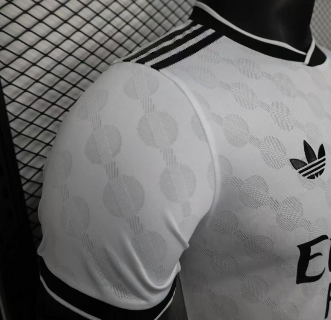 25/26 Real Madrid White with Geometric Pattern