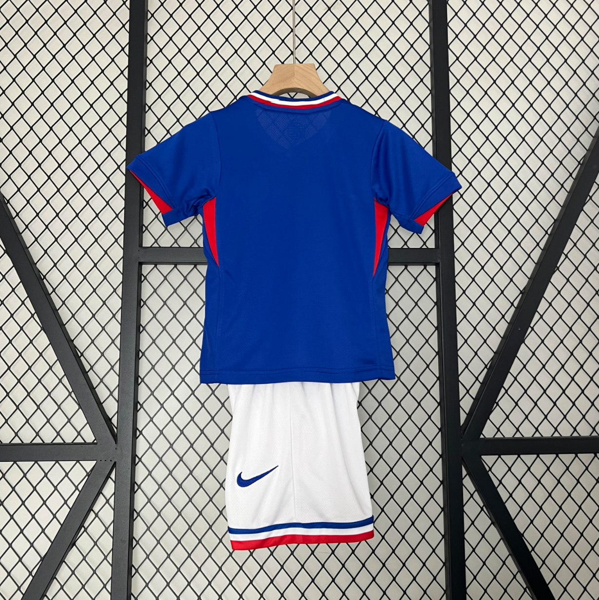 2024 kids France home