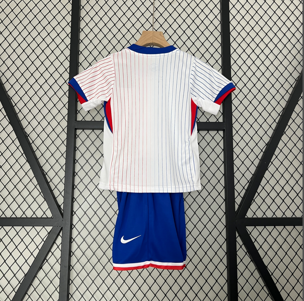 2024 kids France  Ext