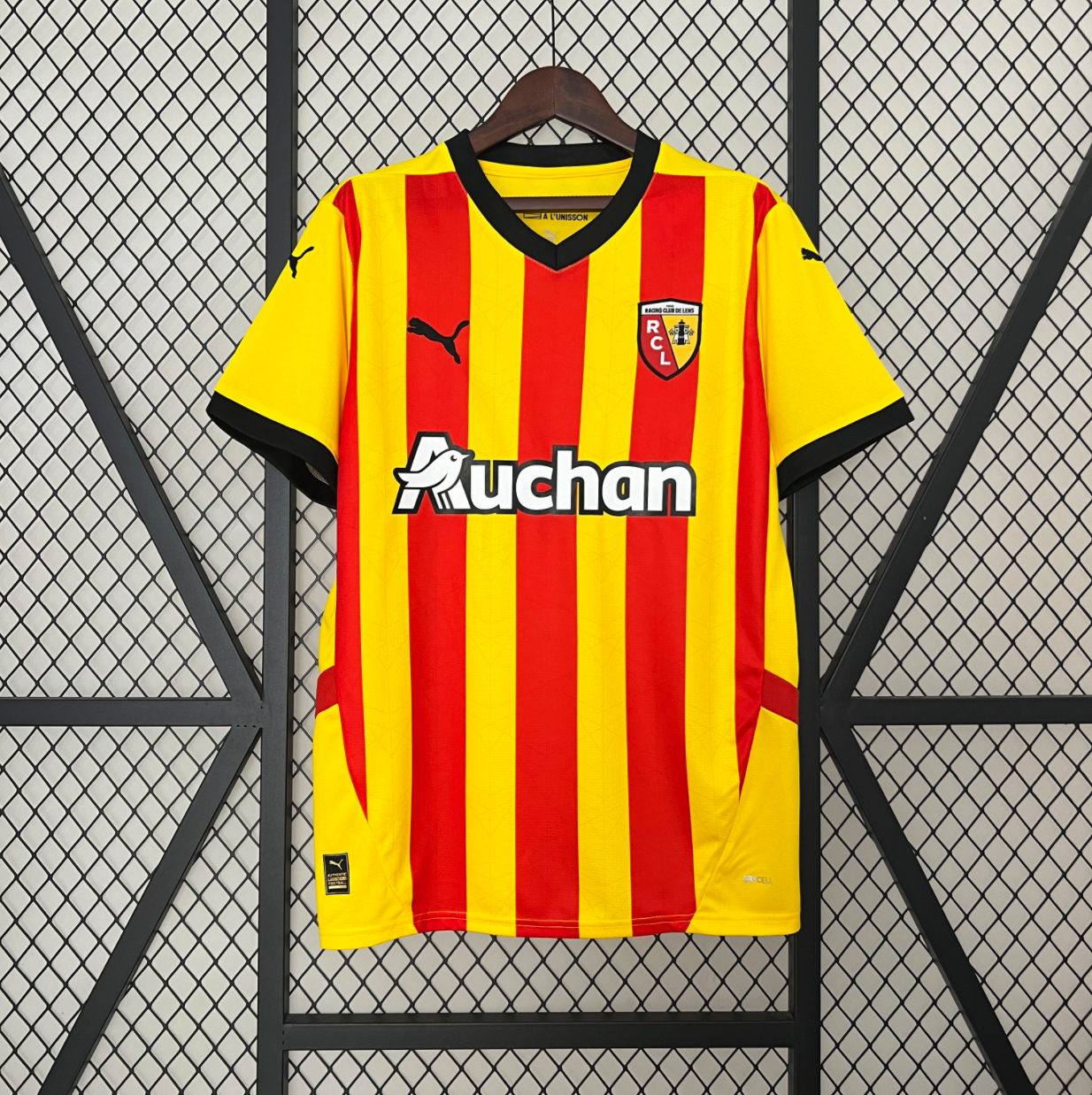 24/25 Lens Home