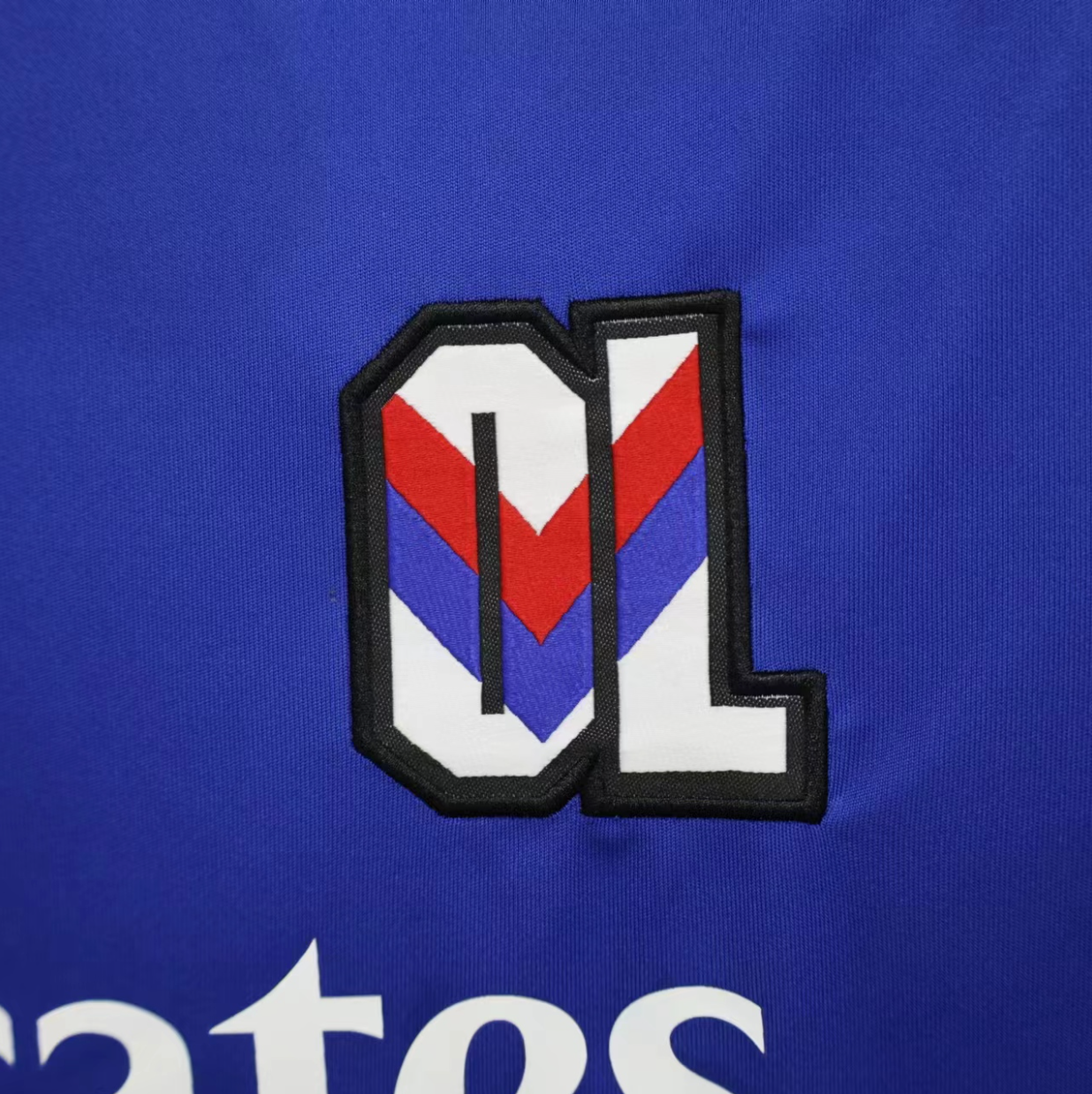 23/24 Lyon third away