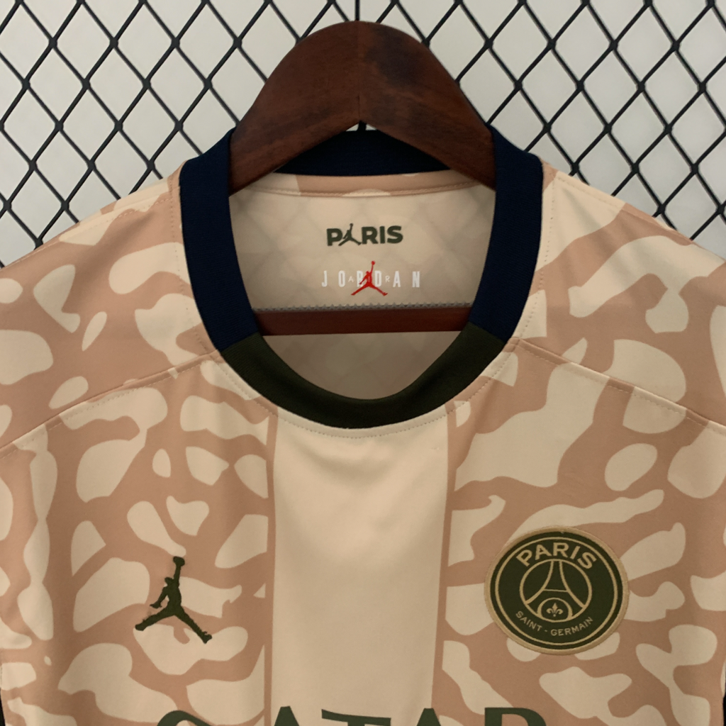 23/24 PSG fourth away