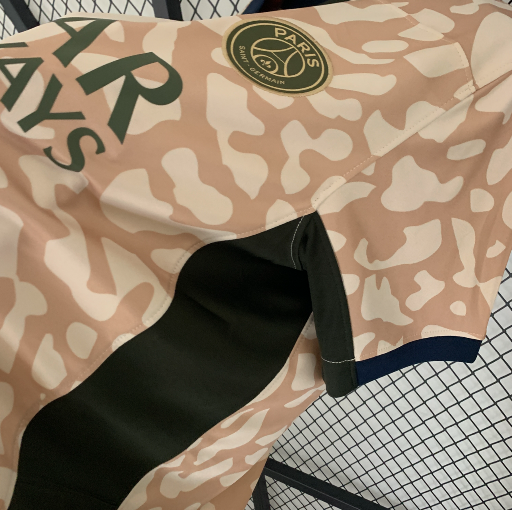 23/24 PSG fourth away