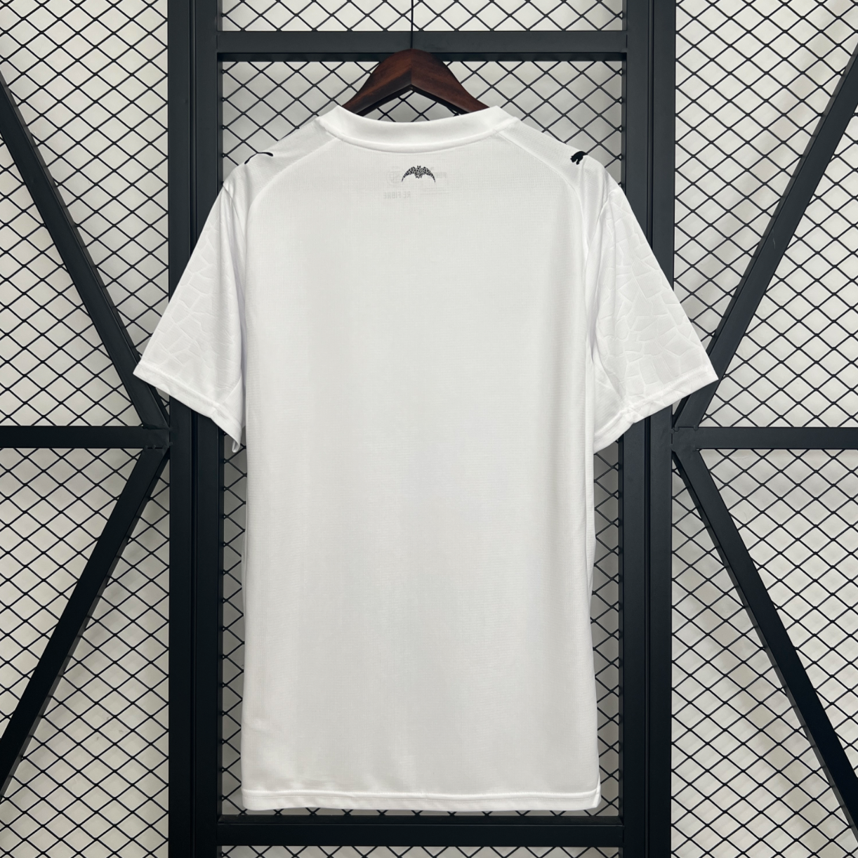25/26 Valencia Home