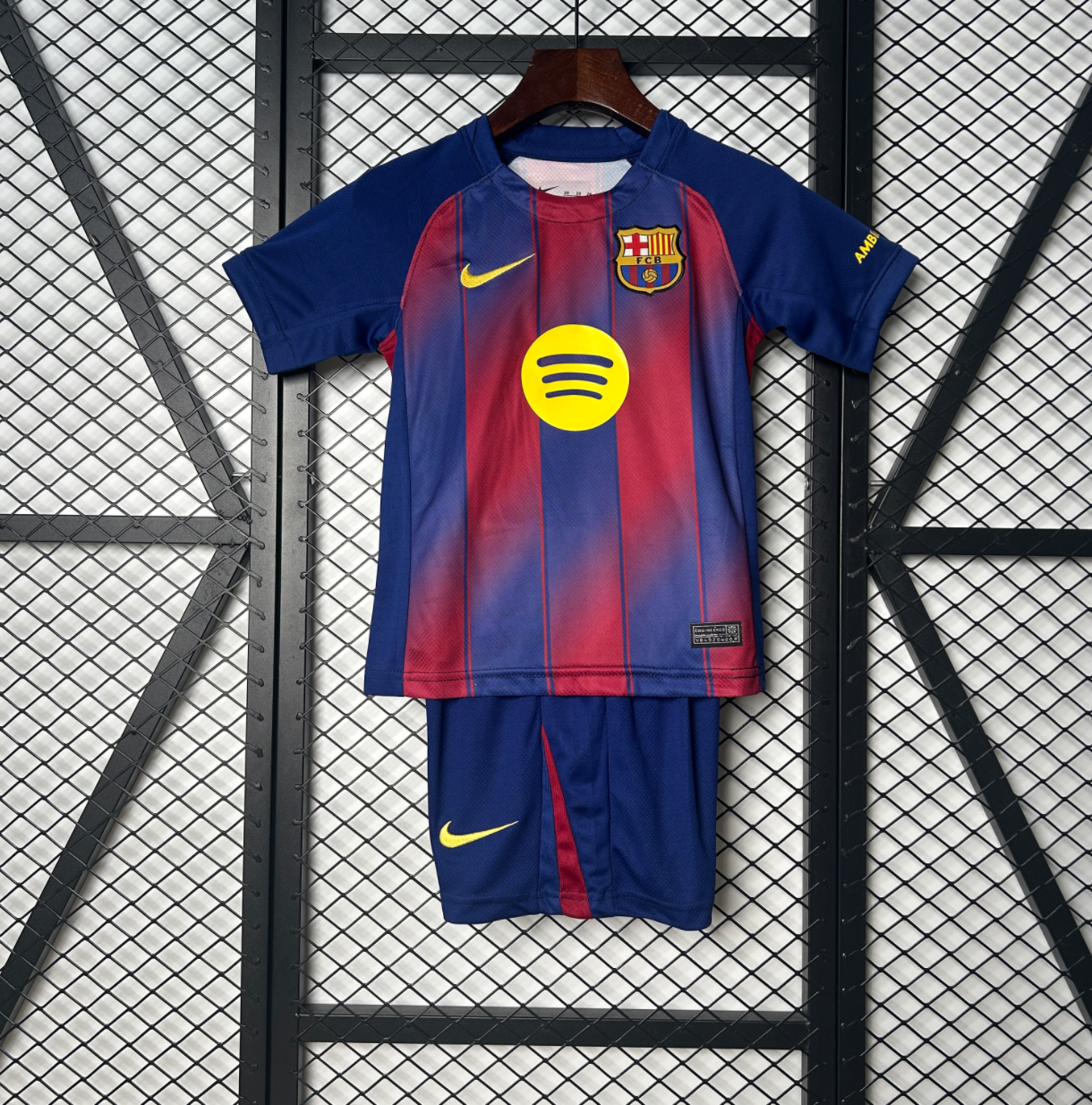 25/26 kids Barcelona home