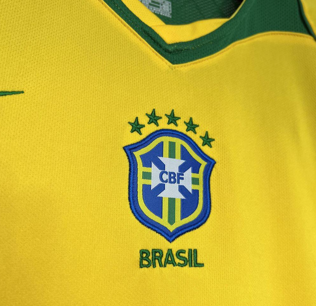 2004 Brazil Home
