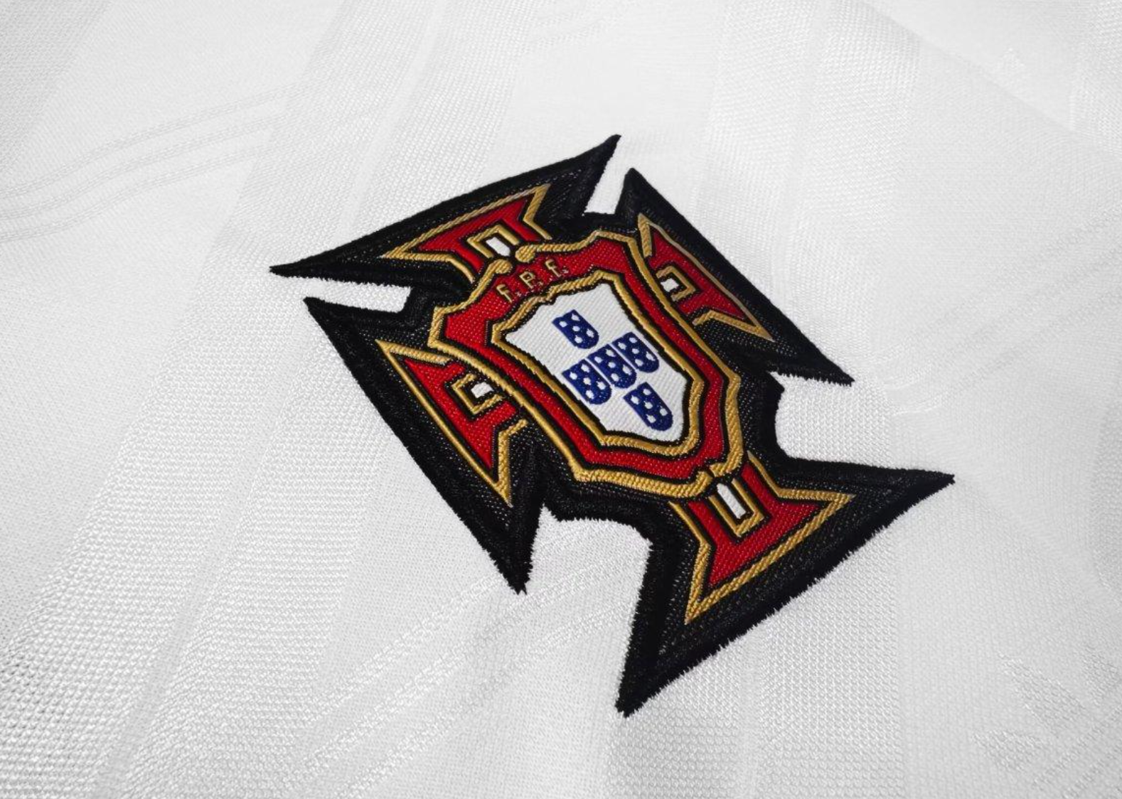 92/94 Portugal Away White