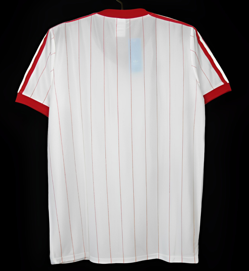 1982 Poland Home