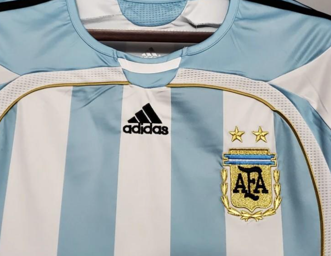 2006 Argentina Home