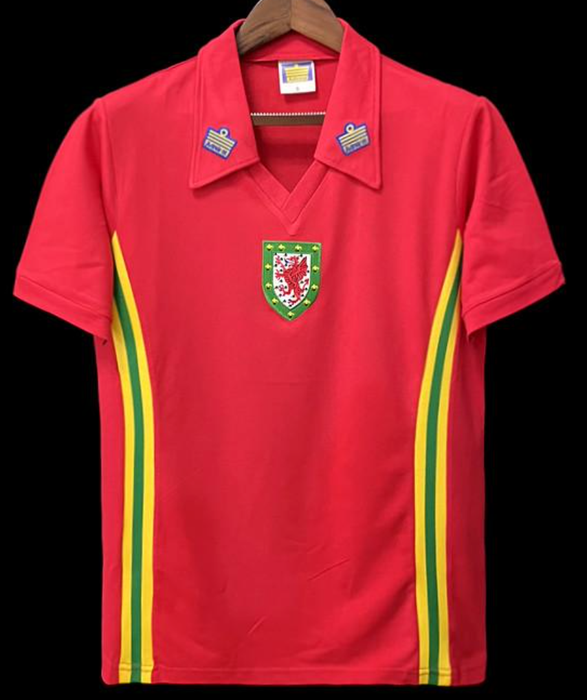76/79 Wales home