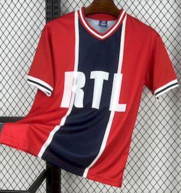 1975 Paris Saint-Germain Away （11Number)