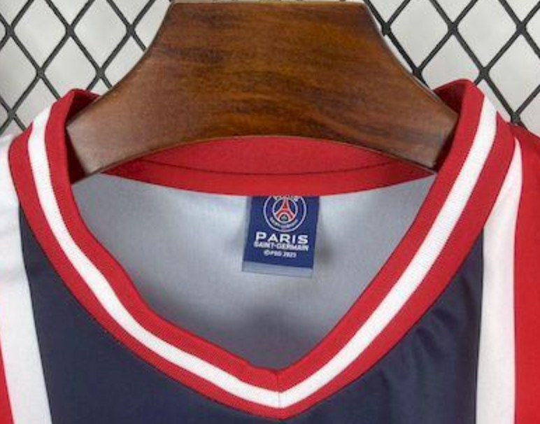 1975 Paris Saint-Germain Away （11Number)
