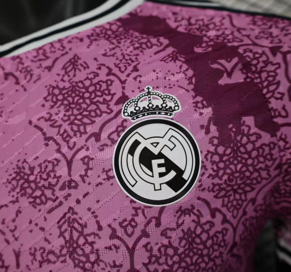 Version 25/26 Real Madrid Purple Pre-Match