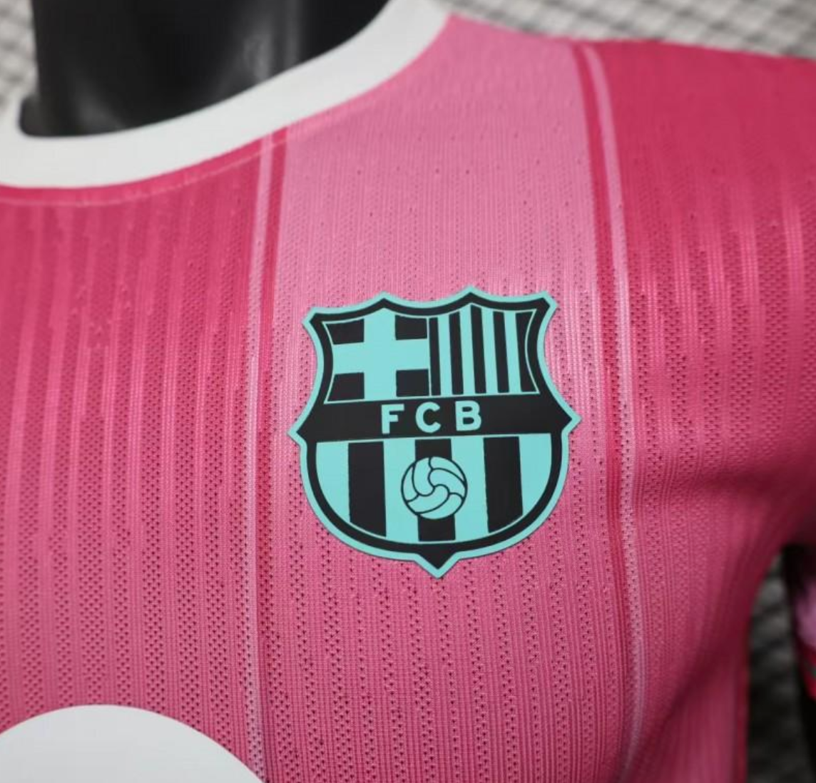 25/26 FC Barcelona Pink with Gradient Fade