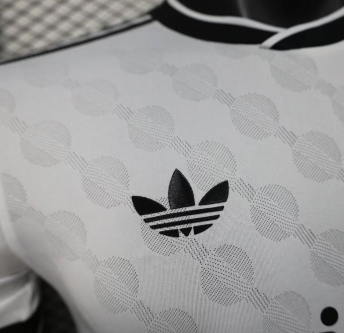 25/26 Real Madrid White with Geometric Pattern
