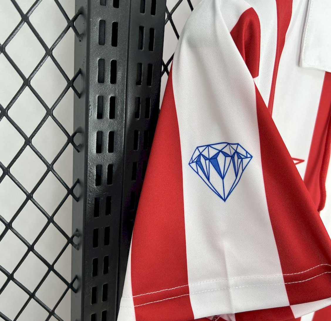 2005/06 Granada Home