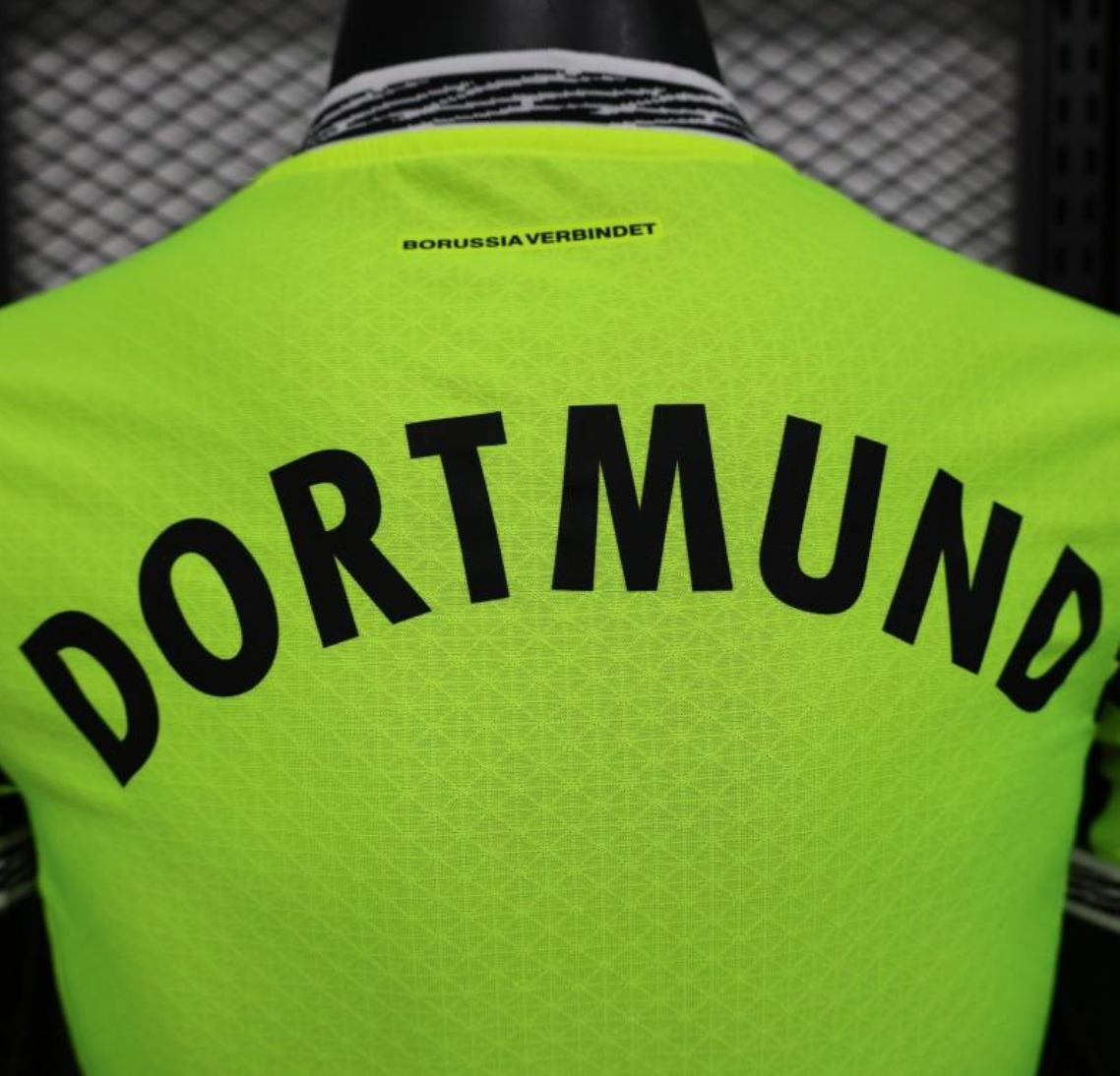 25/26  Borussia Dortmund Neon Green Home Jersey with 1&1 Sponsor