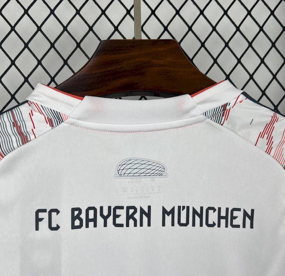 2025/26 Bayern Munich Away Women