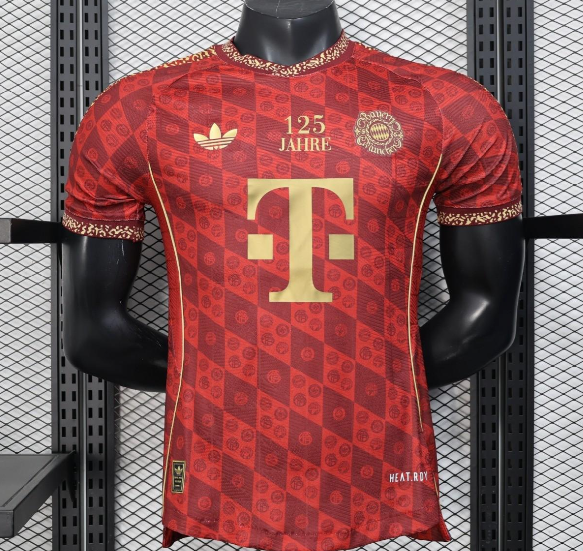 25/26 Bayern Munich 125Th Anniversary Red