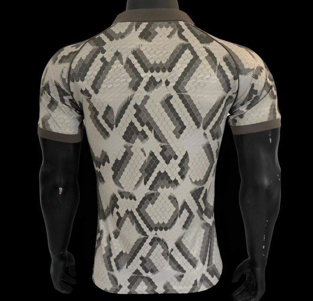 25/26 FC Bayern BSTN Brown Special