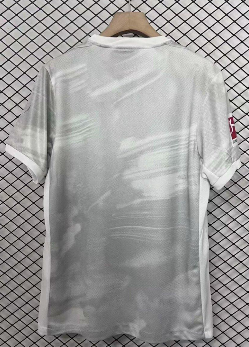 25/26 Wolfsburg Away