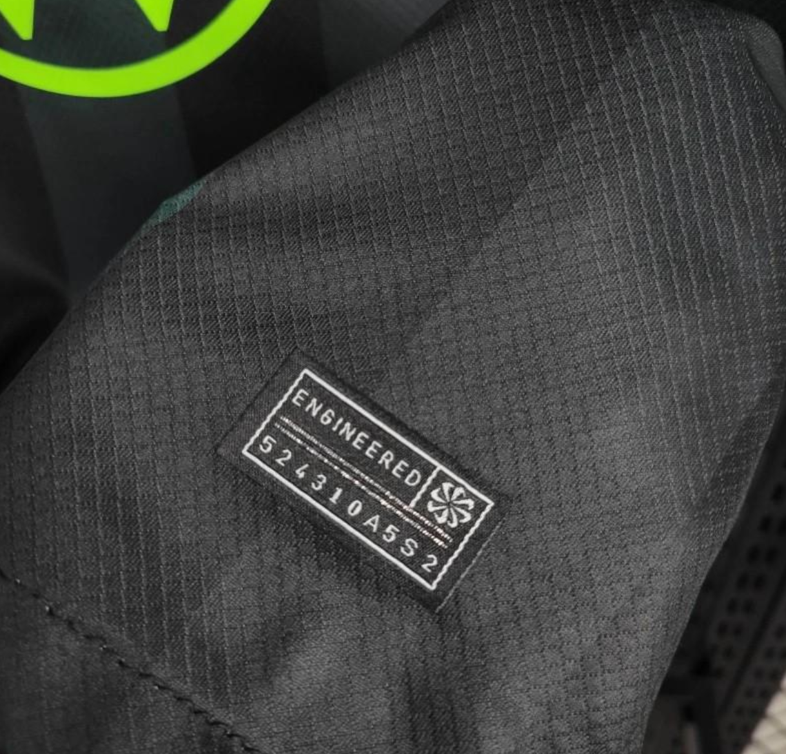 24/25 Wolfsburg Away