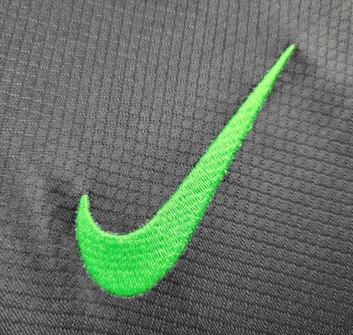 24/25 Wolfsburg Away