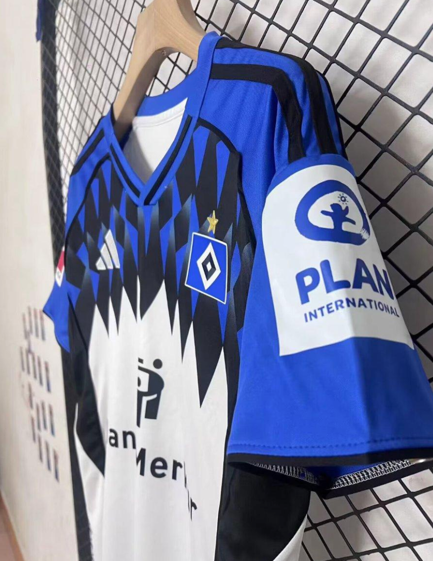 25/26 Hamburg Home