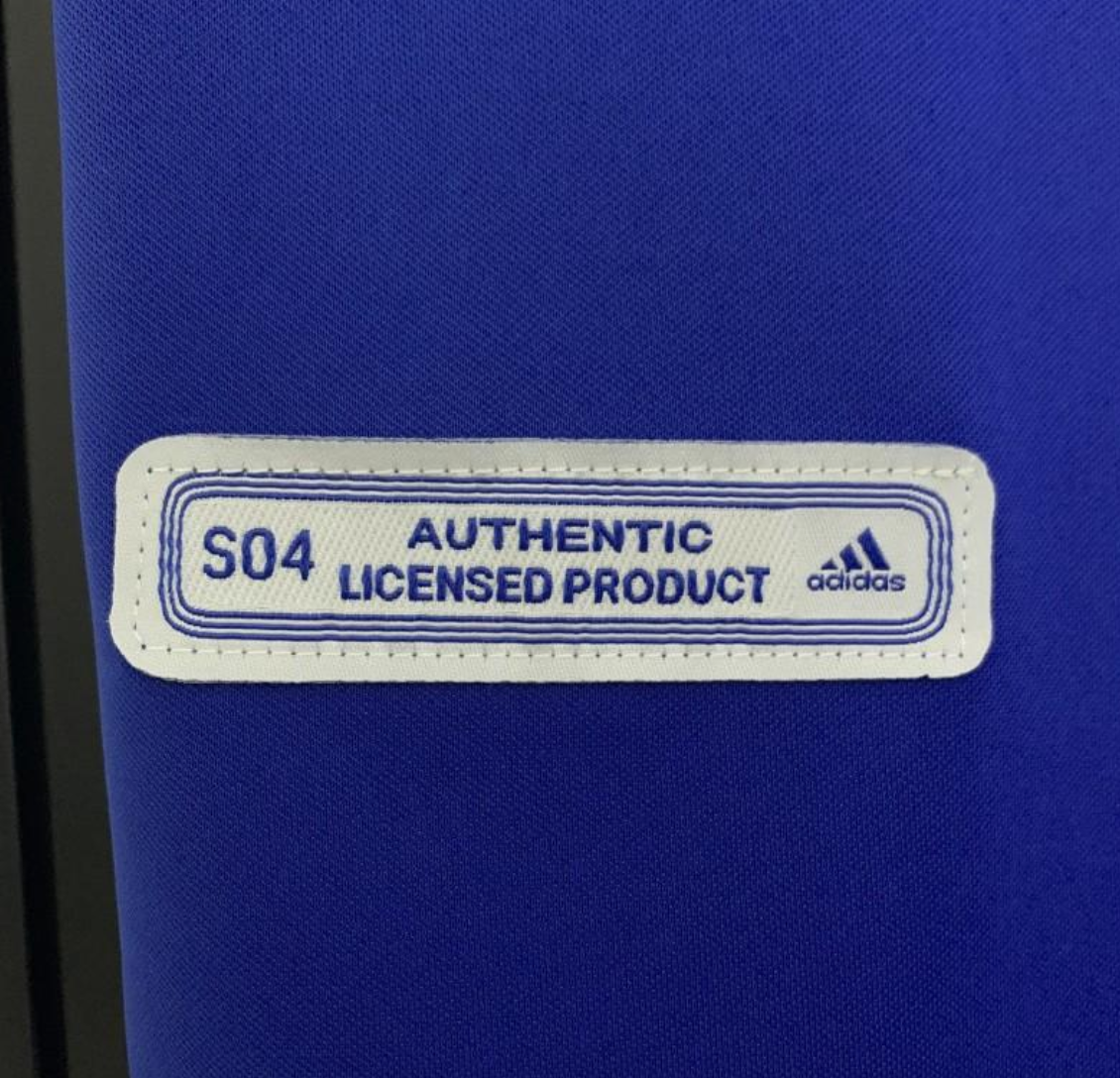 01/02  Schalke 04 Home