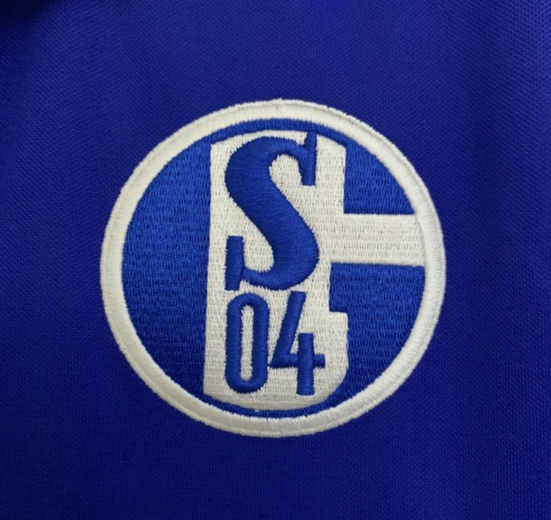 01/02  Schalke 04 Home