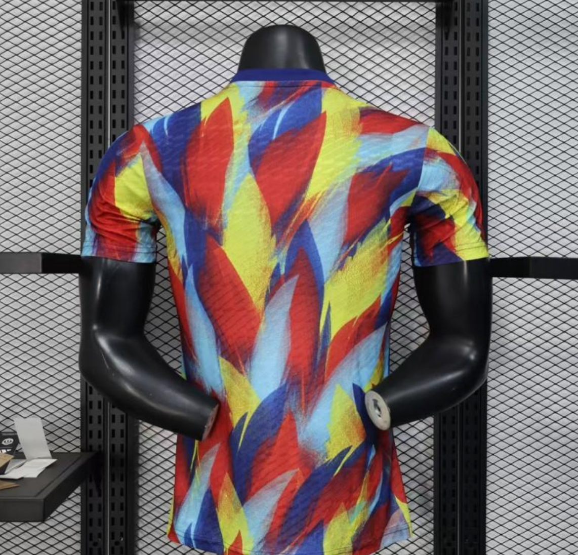 2023/24 Arsenal FC Pre-Match Colorful Geometric Pattern