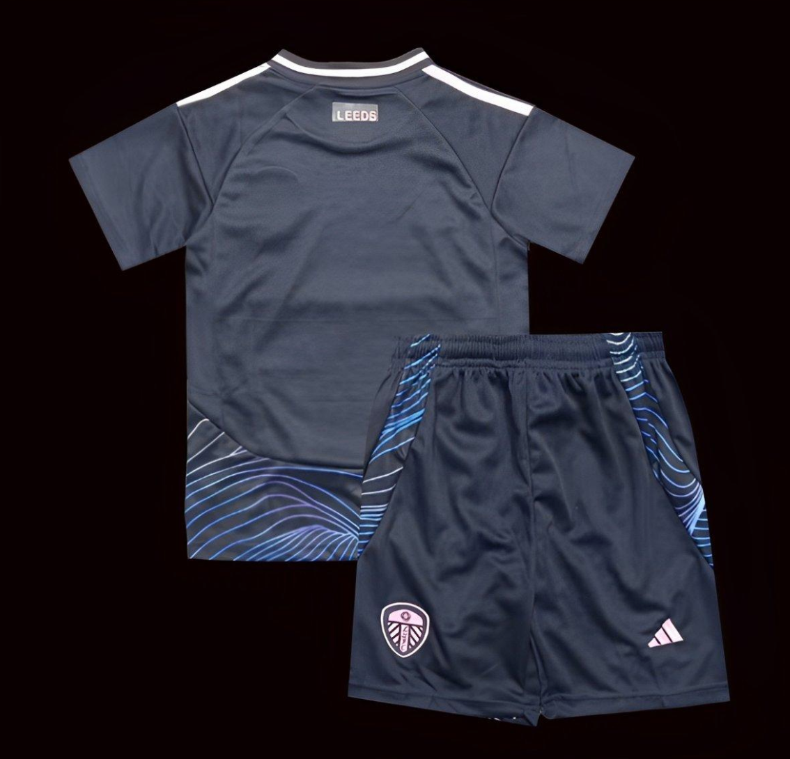 24/25 Kids Leeds United Third