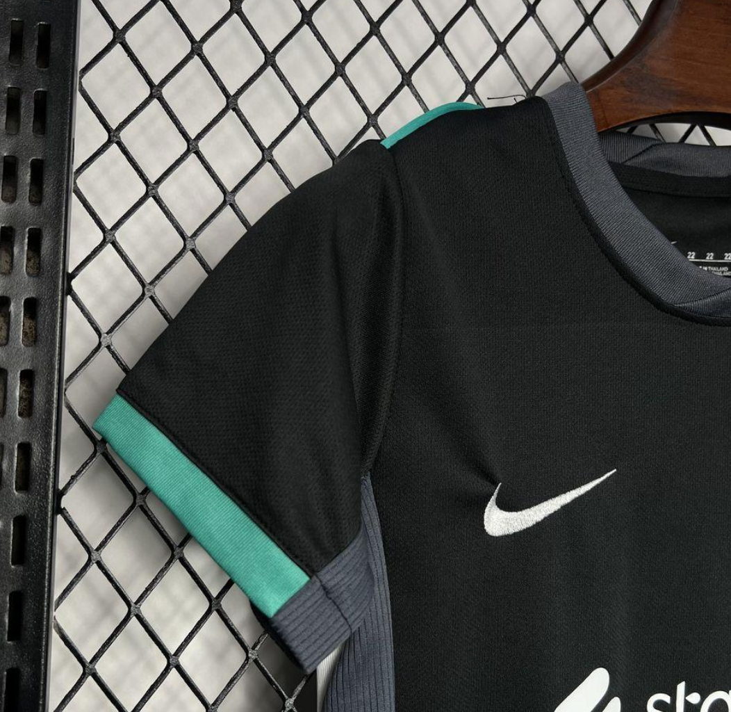 24/25 Kids Liverpool Away Black