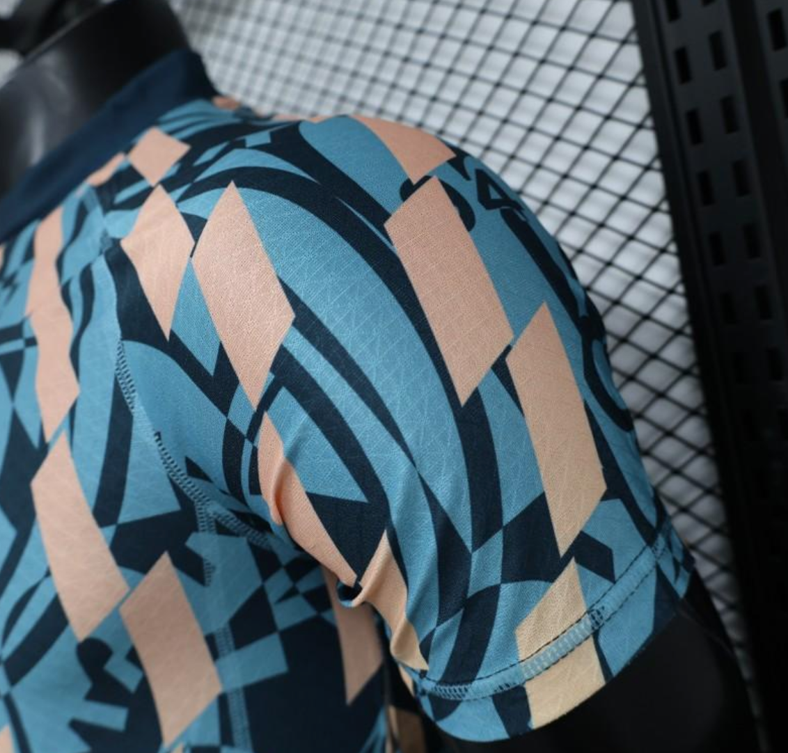 Player Version 24/25 Manchester City Plaid Special