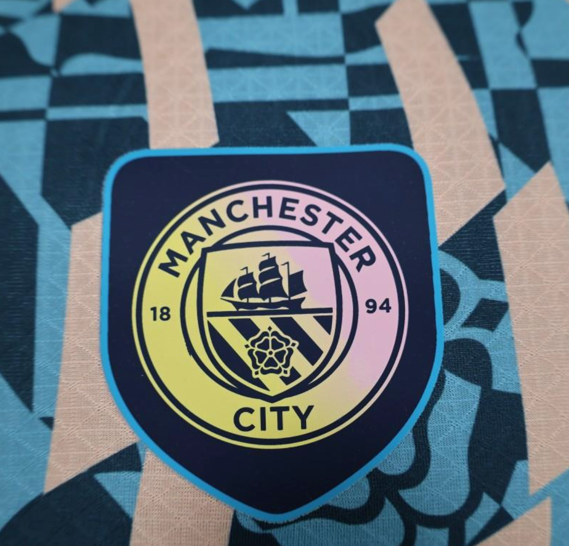 Player Version 24/25 Manchester City Plaid Special