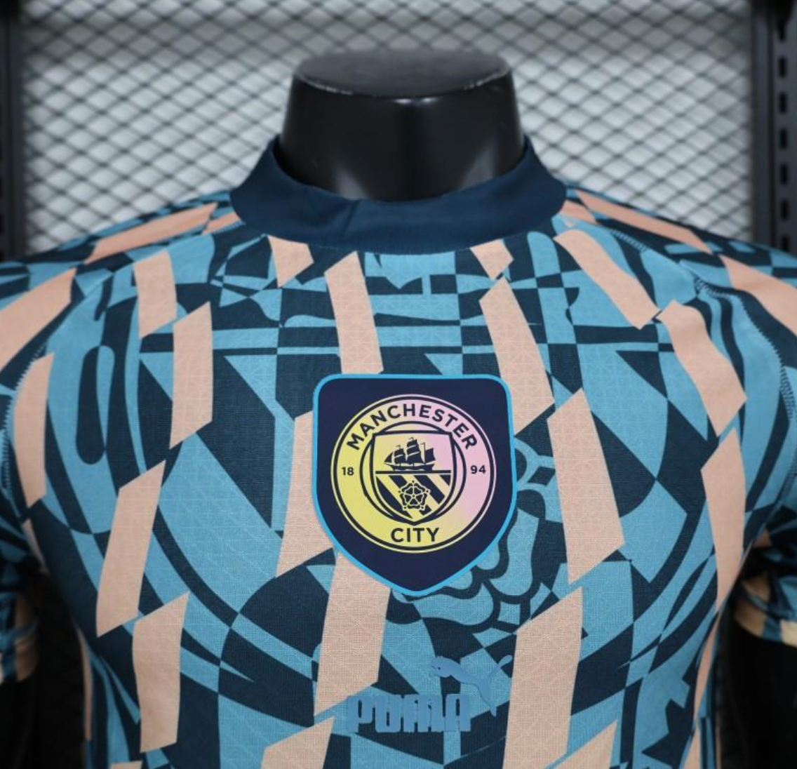 Player Version 24/25 Manchester City Plaid Special