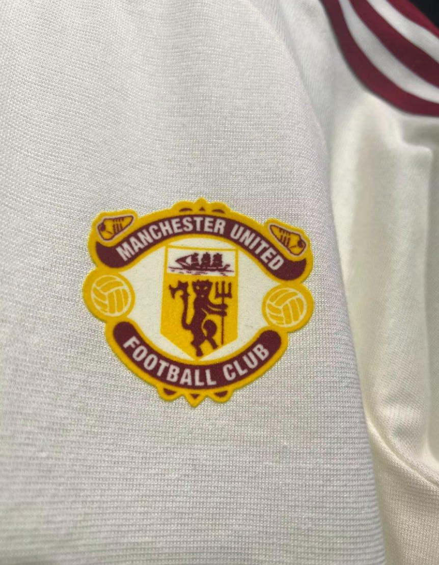 24/25 Manchester United Cotton Beige