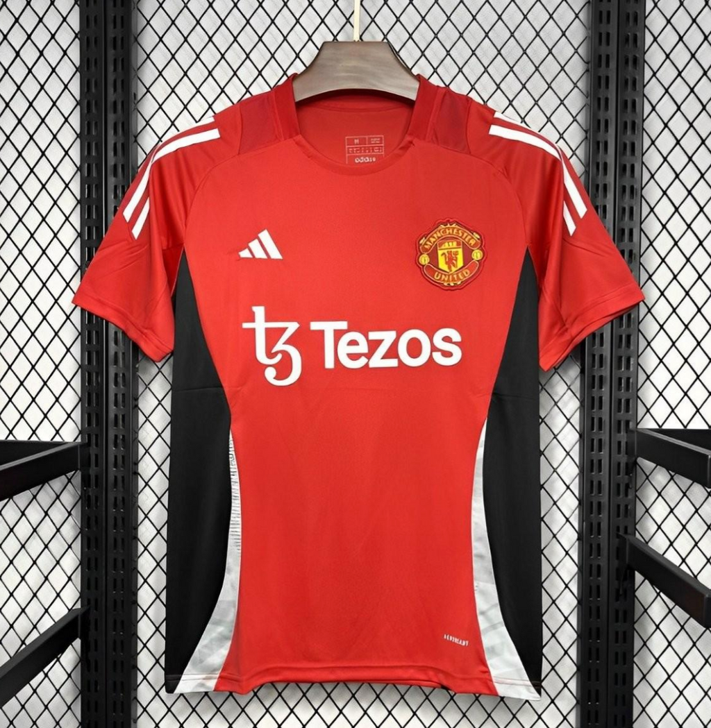 24/25 Manchester United Red Pre-match Training