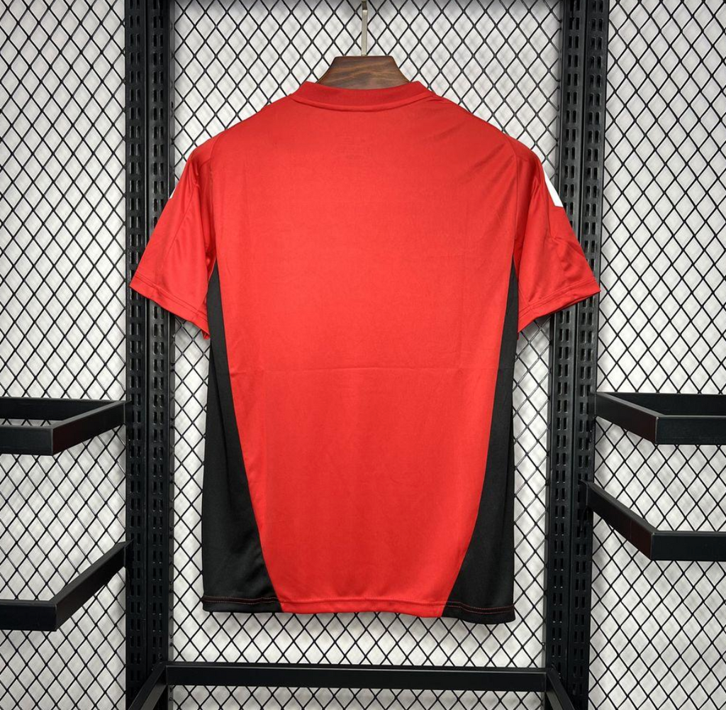 24/25 Manchester United Red Pre-match Training