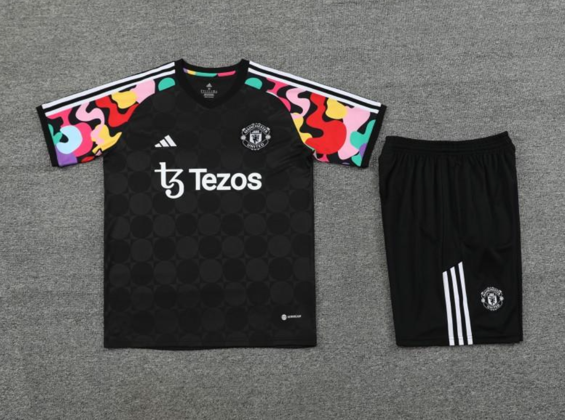 24/25 Manchester United Black Short Sleeve Jersey+Shorts