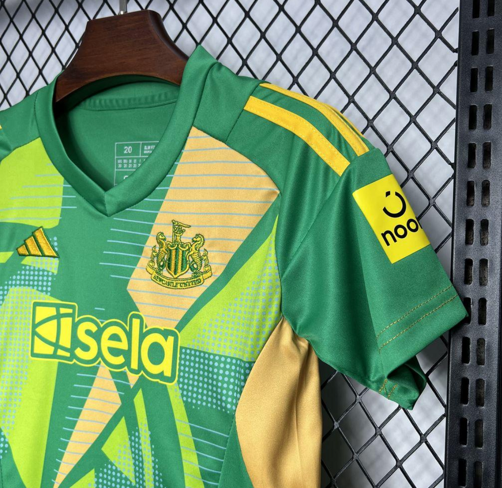 24/25 Kids Newcastle United Goalkeeper Green