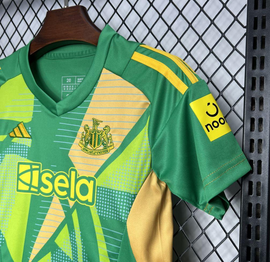 24/25 Kids Newcastle United Goalkeeper Green