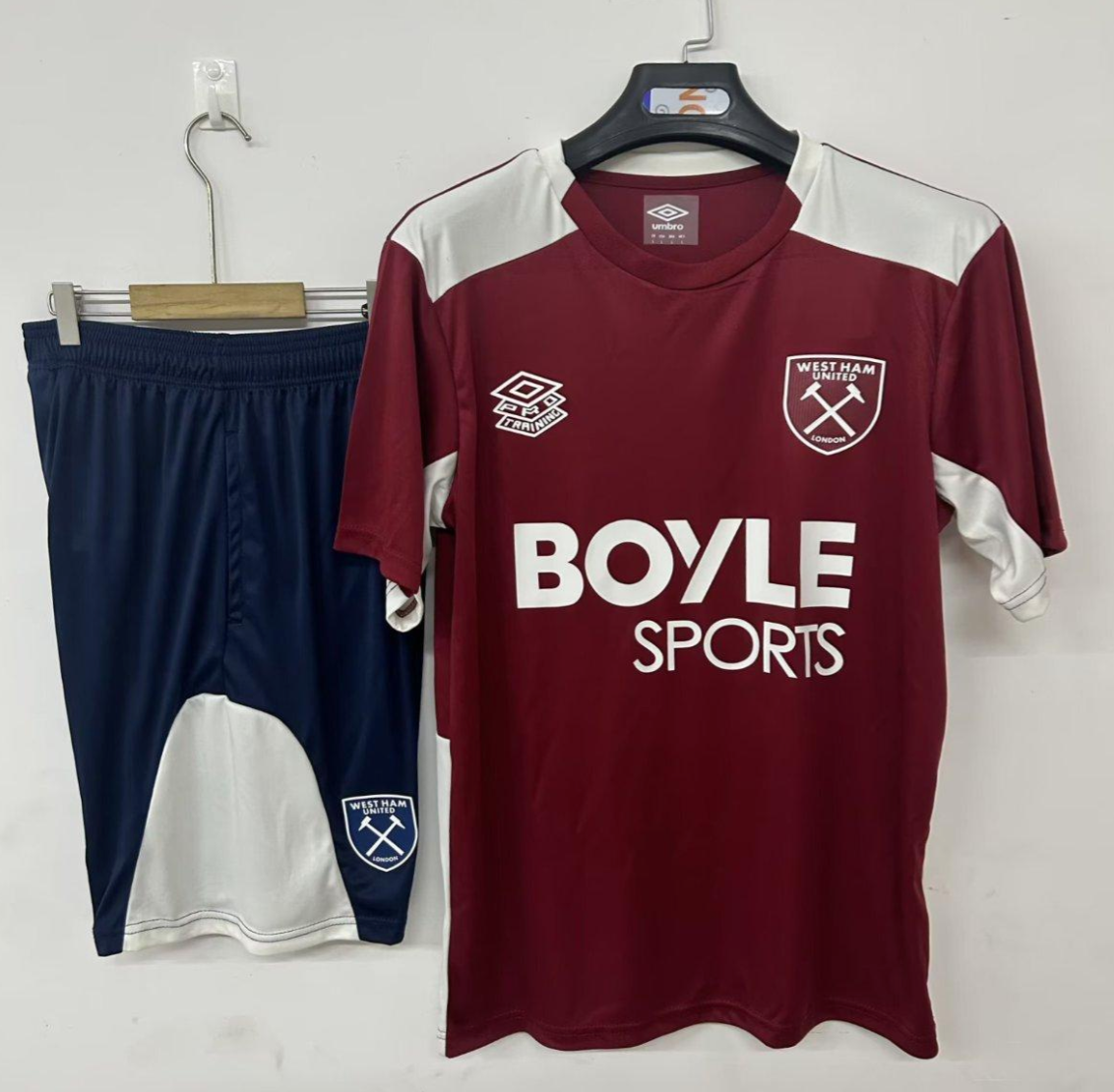 25/26 West Ham United Training Jersey Red+ Shorts
