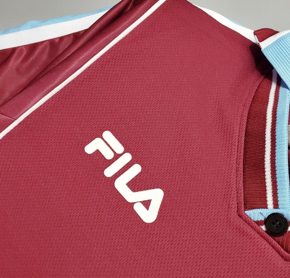 99/01 West Ham United Home