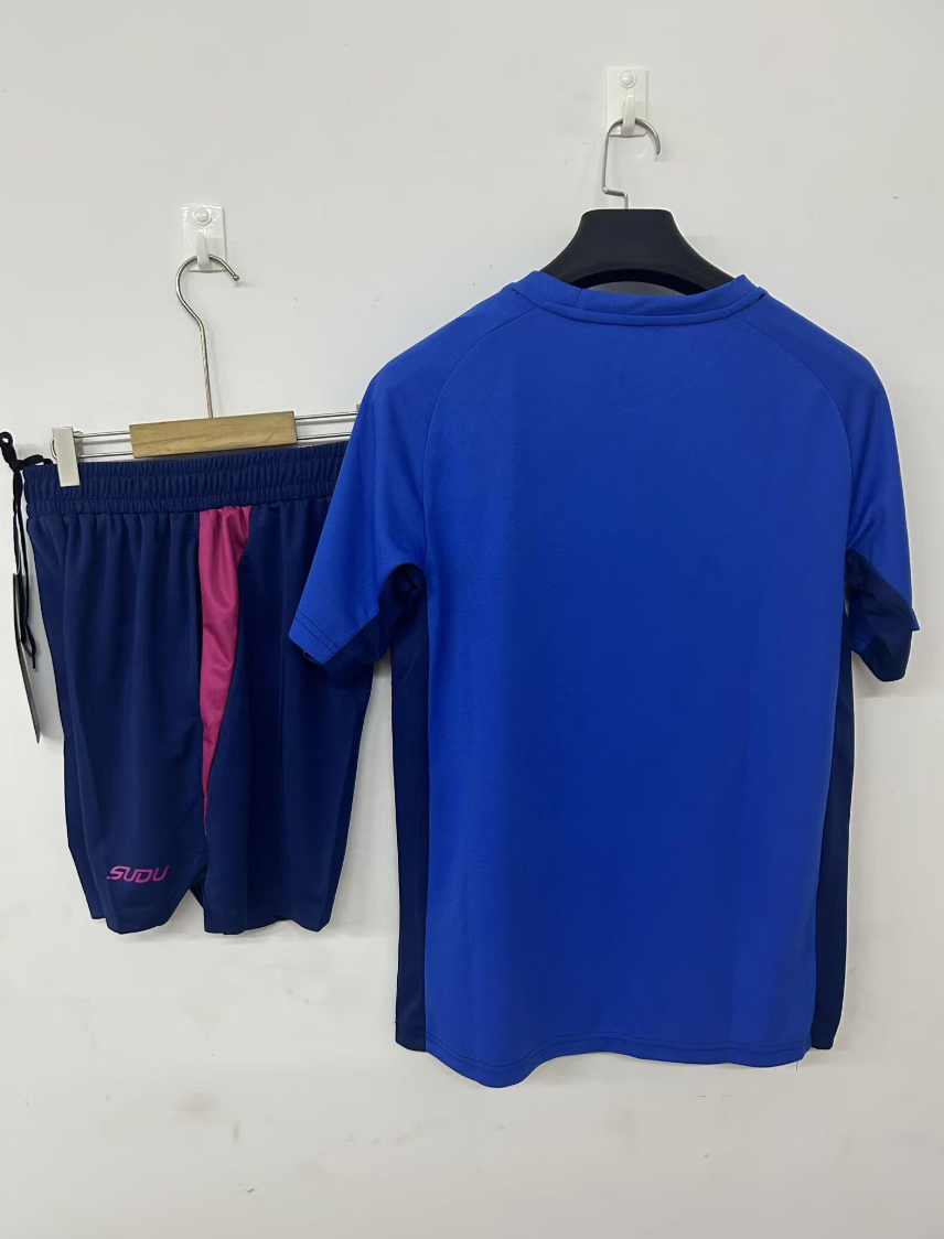 25/26 Wolverhampton Wanderers Training Jersey Blue+ Shorts