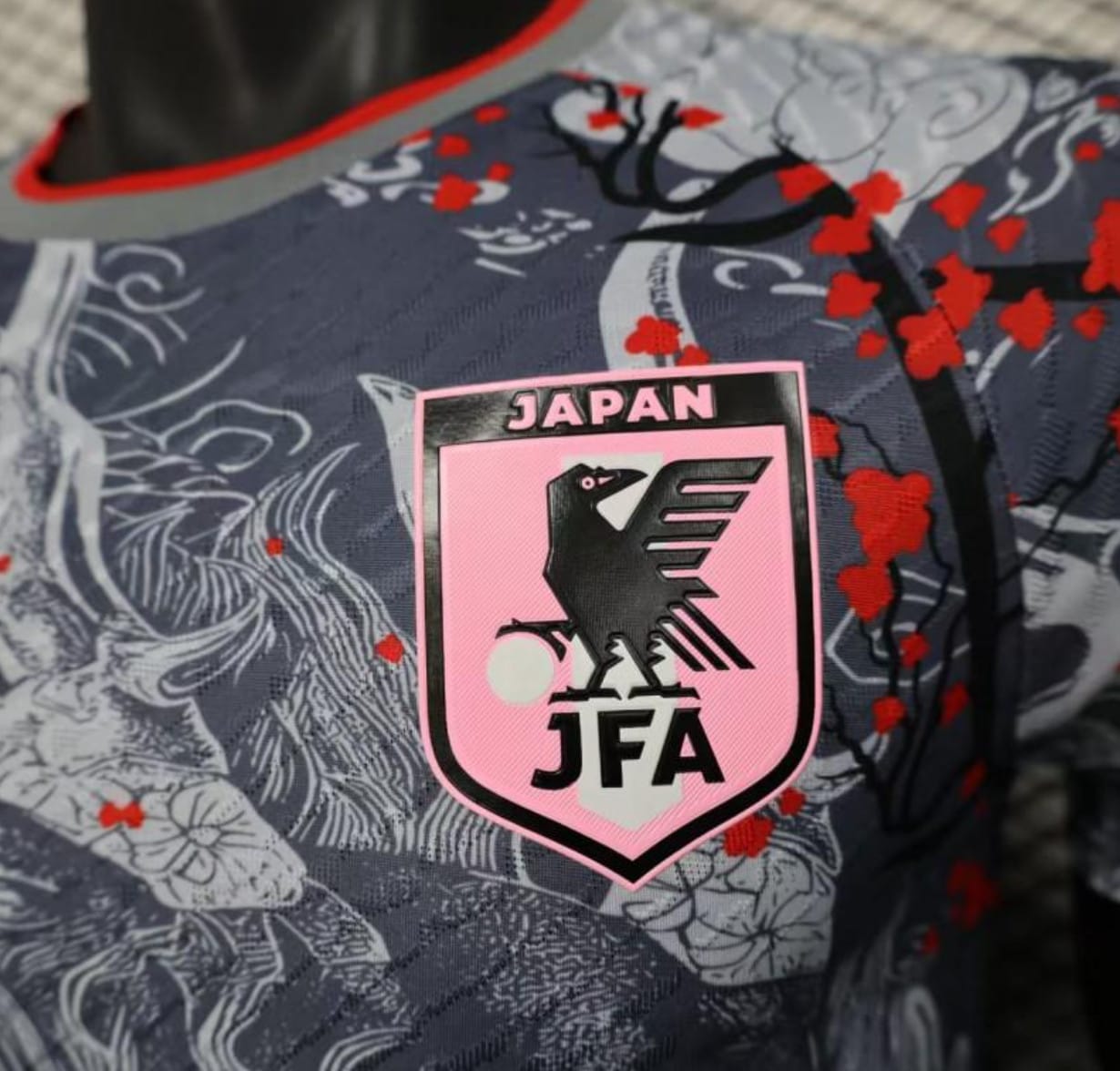 Player Version 2025 Japan Gray with Traditional Dragon and Cherry Blossom – Image 3