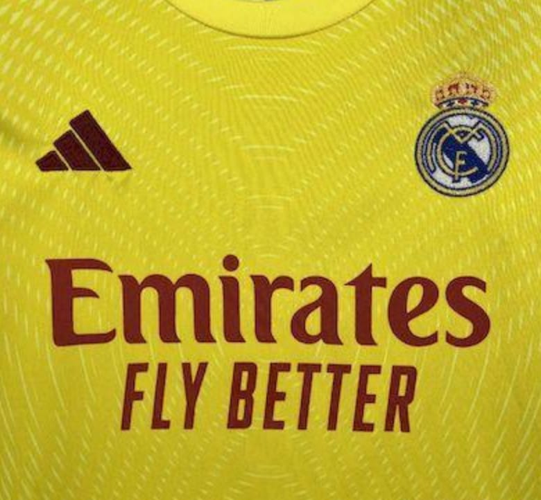 2025/26 Kids Real Madrid Yellow Goalkeeper – Image 4