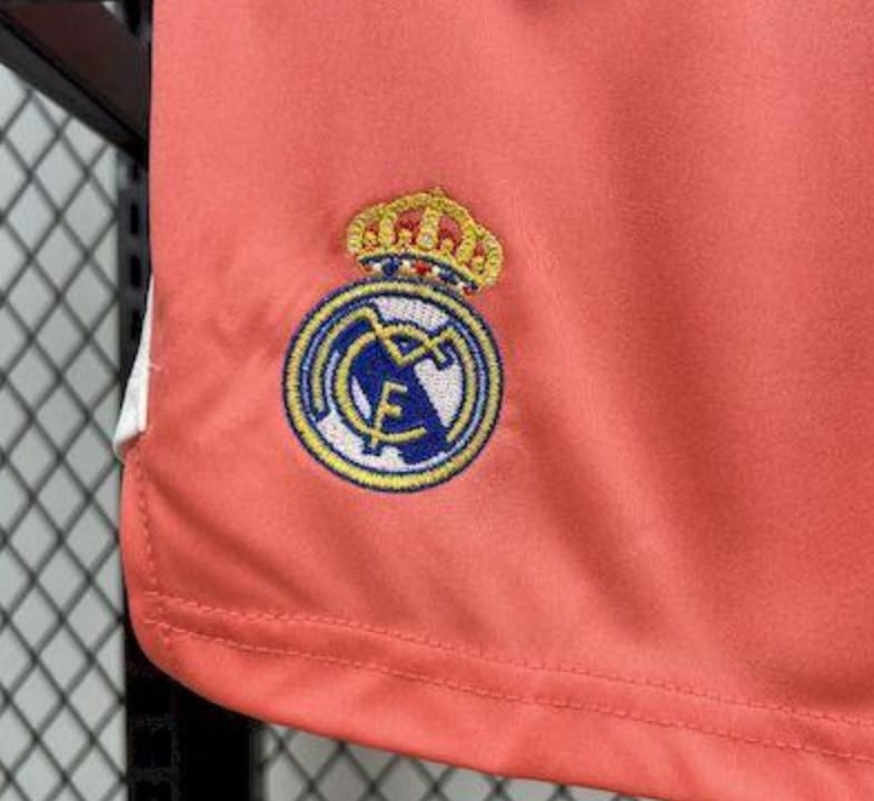 2025/26 Kids Real Madrid Orange Color Goalkeeper – Image 3