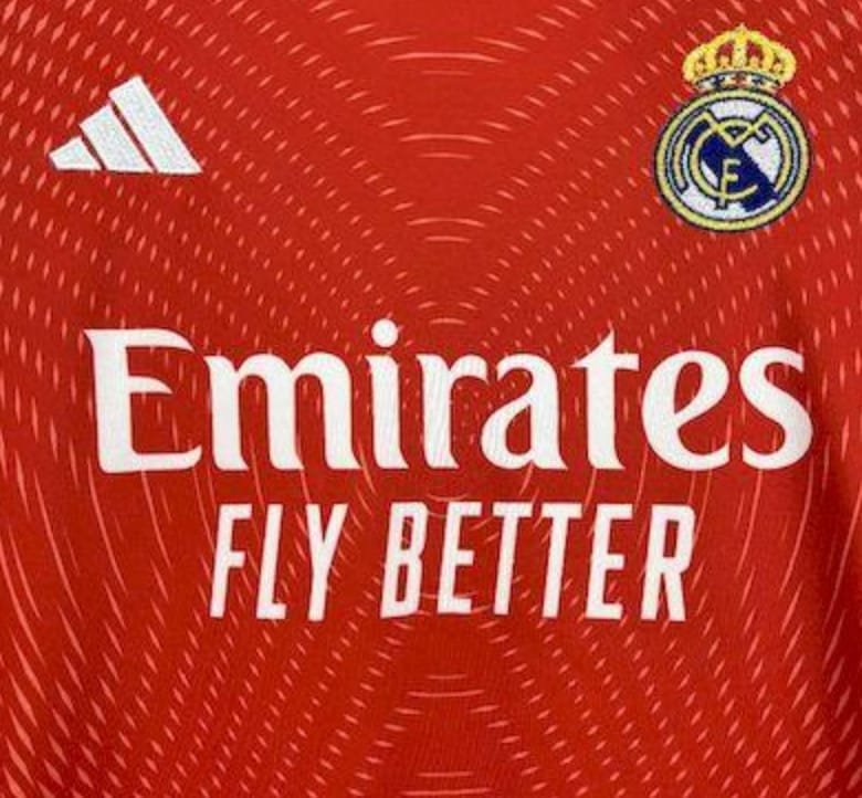 2025/26 Kids Real Madrid Orange Color Goalkeeper – Image 4